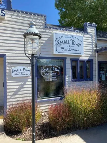 SMALL TOWN MINI DONUTS