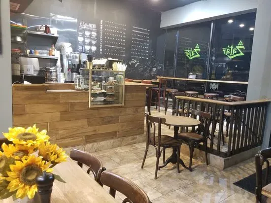 Zatar Cafe & Bistro