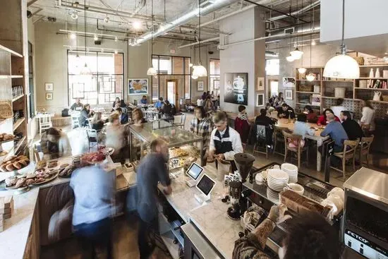 Bakery Lorraine at the Pearl