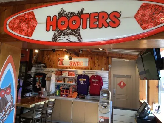 Hooters