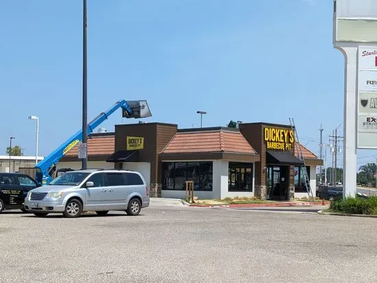 Dickey's Barbecue Pit