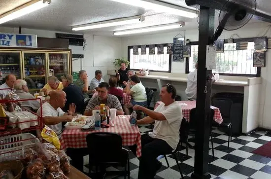 Guillory's Deli and Tamales