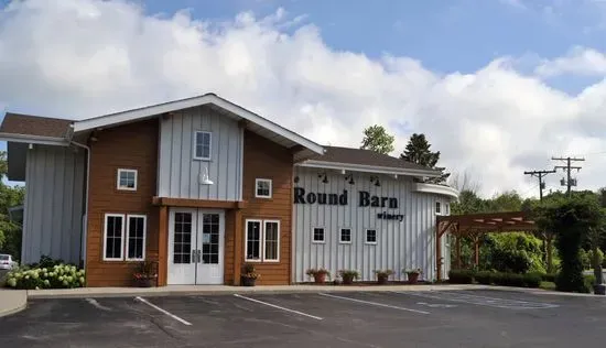 Round Barn Tasting Room - Union Pier