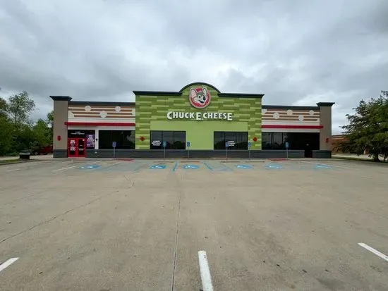 Chuck E. Cheese