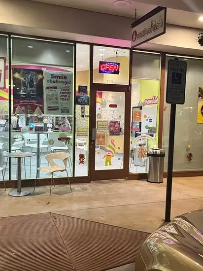 Menchie's Frozen Yogurt