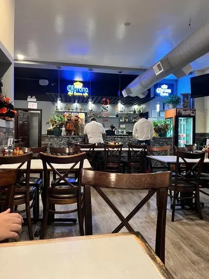 El Pulpo Loco Restaurant