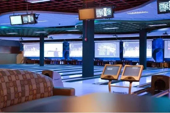 Strike Ten Lanes & Lounge