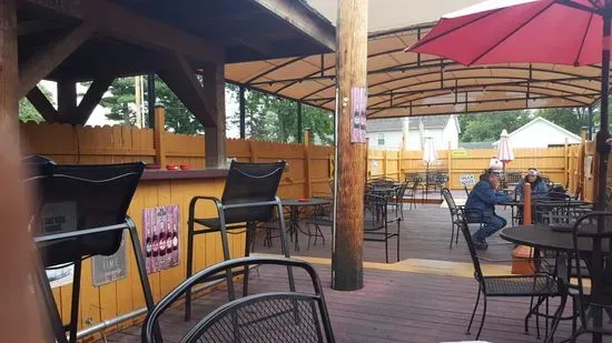 The Red Bar and Grill