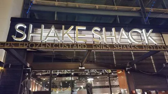 Shake Shack Dedham