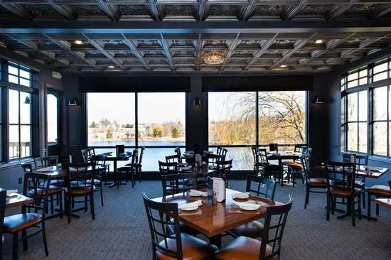 Lakeview Grille