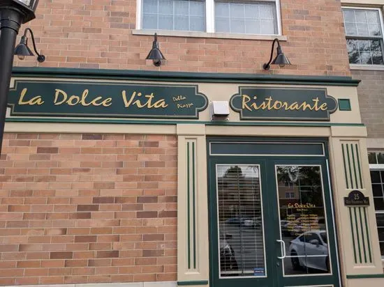 La Dolce Vita Della Piazza Ristorante