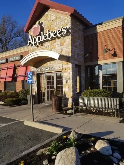 Applebee's Grill + Bar