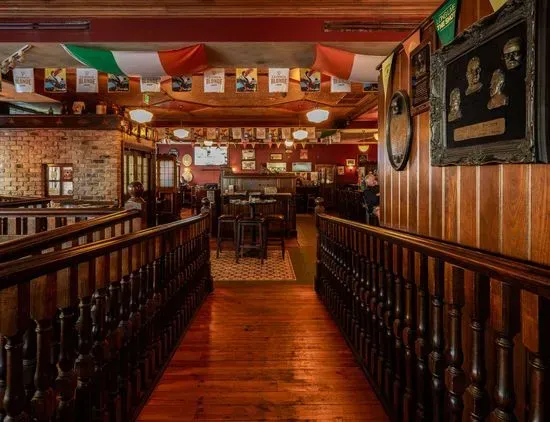 James Joyce Irish Pub & Restaurant