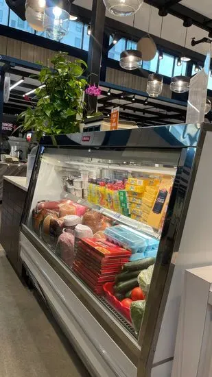 Royal Deli East