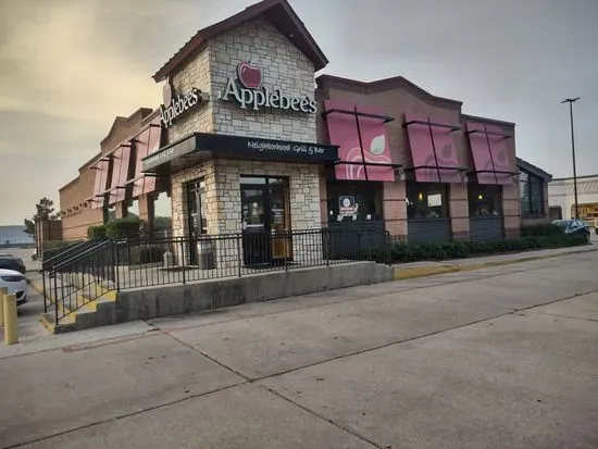 Applebee's Grill + Bar