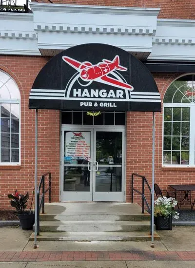 Hangar Pub & Grill Westfield