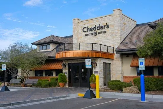 Cheddar's Scratch Kitchen