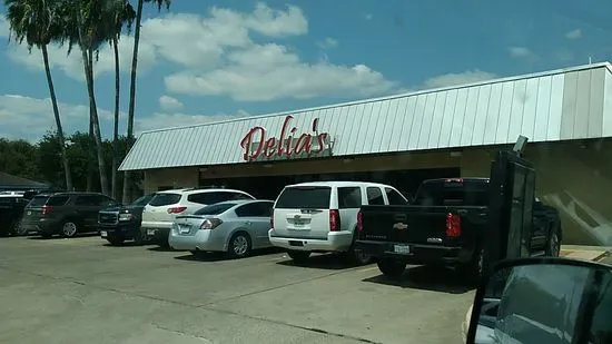 Delia's Specializing in Tamales