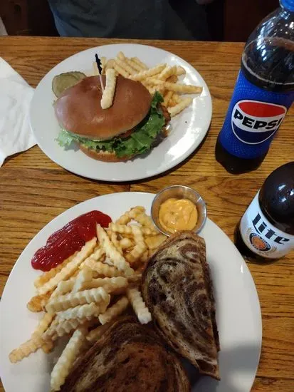 Featherbone Restaurant & Lounge