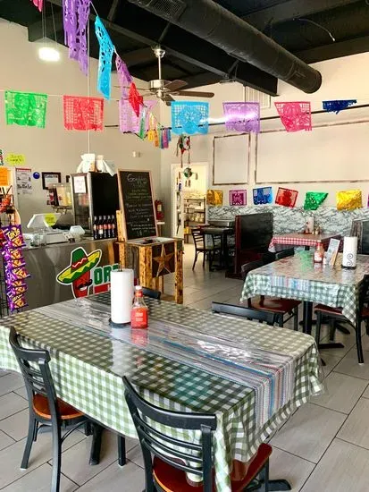 Armando's Tacos