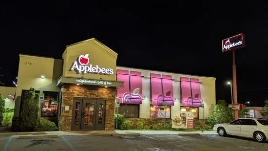 Applebee's Grill + Bar