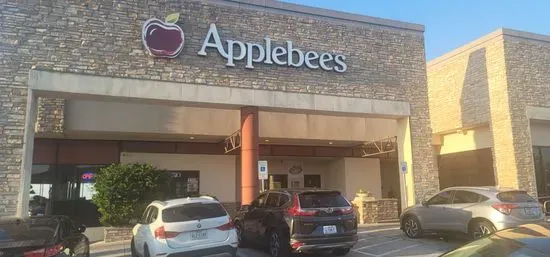 Applebee's Grill + Bar