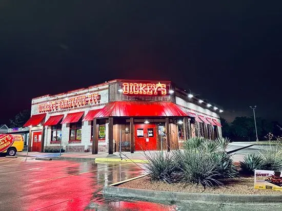 Dickey's Barbecue Pit