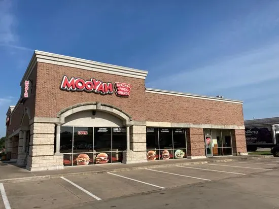 MOOYAH Burgers, Fries & Shakes