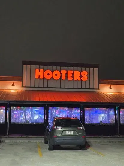 Hooters