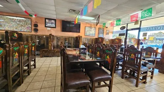 Gio's Taqueria