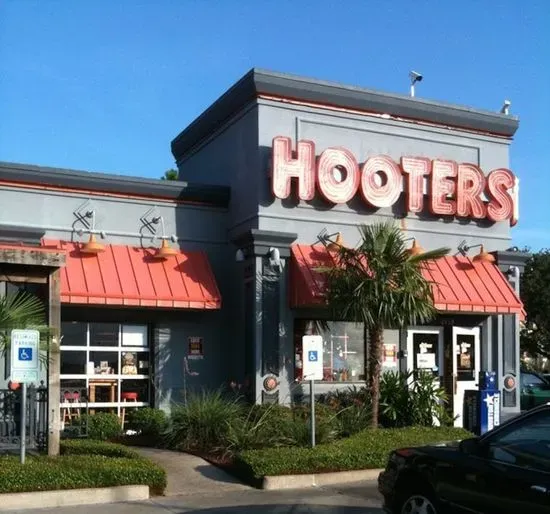 Hooters