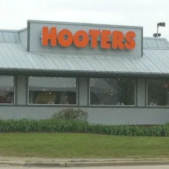 Hooters