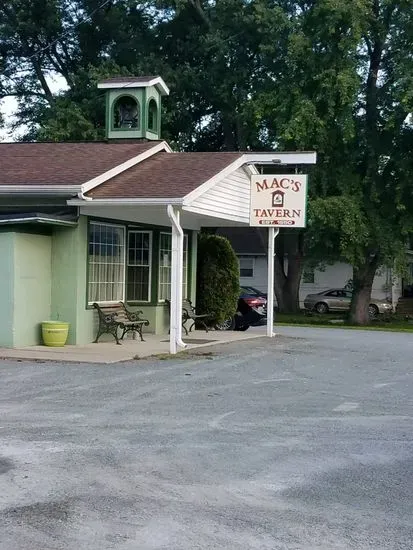 Mac's Tavern