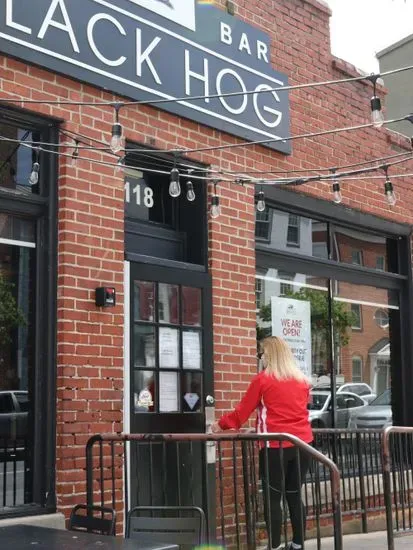 Black Hog BBQ & Bar