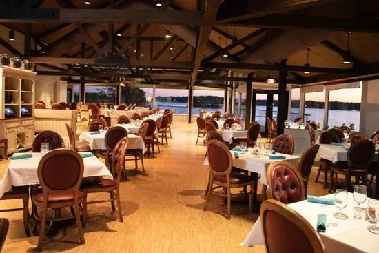 Mariner's Lakefront Restaurant