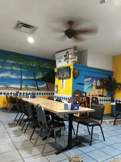 Mariscos Las Playitas