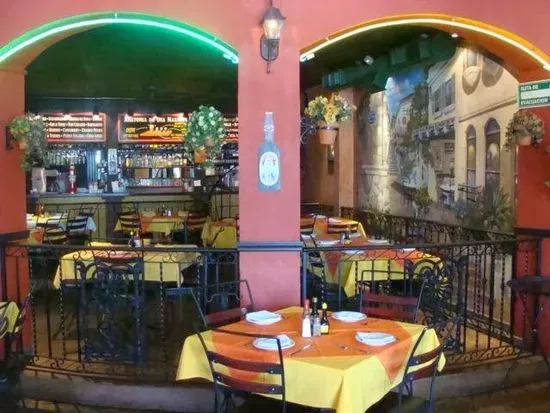 Restaurant El Marcos Nogales