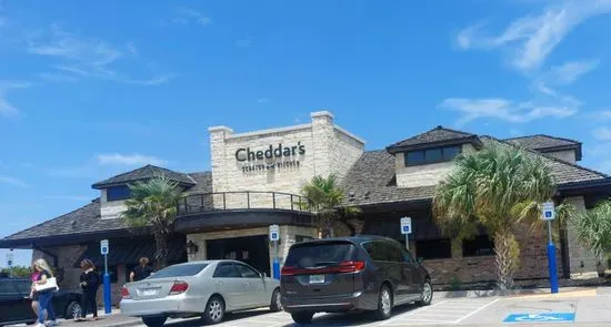 Cheddar's Scratch Kitchen