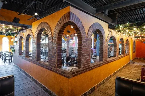 Antigua Mexican Grill (Algonquin)