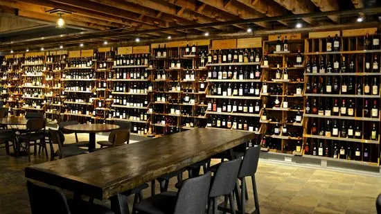 FLG Terroir: Wine Bar & Bistro