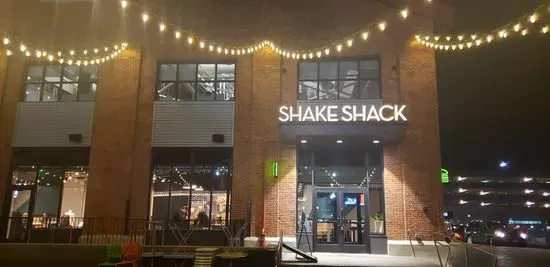 Shake Shack Arsenal Yards