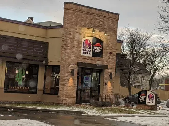 Taco Bell / Pizza Hut