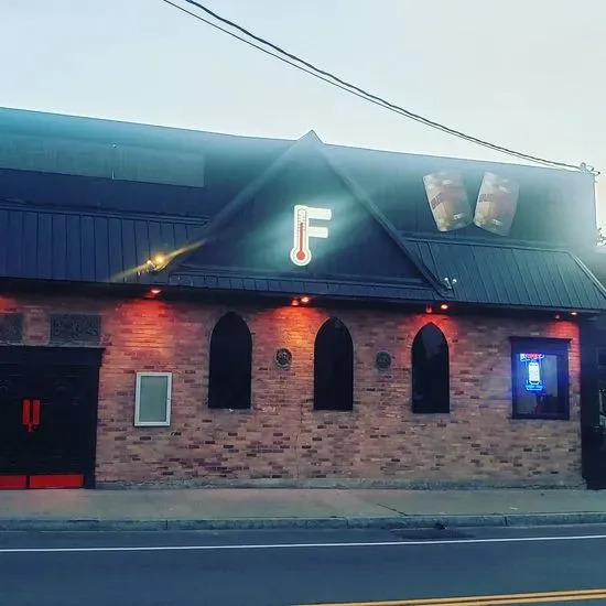 Fahrenheit Bar and Grill