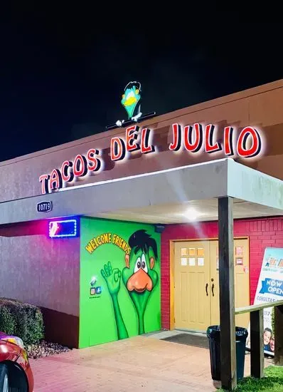 Tacos Del Julio