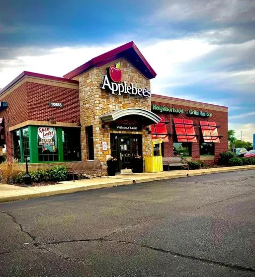 Applebee's Grill + Bar