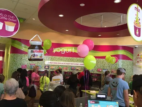 Menchie's Frozen Yogurt