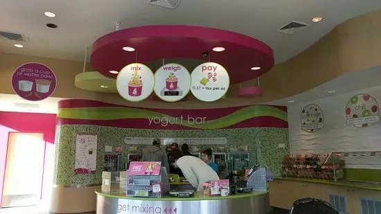 Menchie's Frozen Yogurt