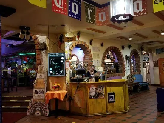 Pelanchos Mexican Grill