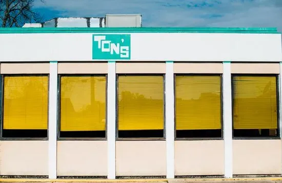 Ton's Drive In