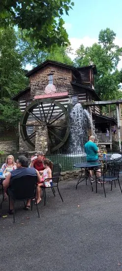 Grist Mill & Cinnamon Bread